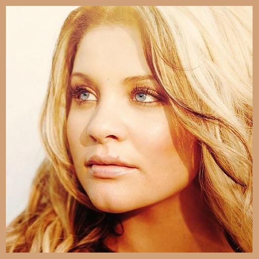 Lauren Alaina